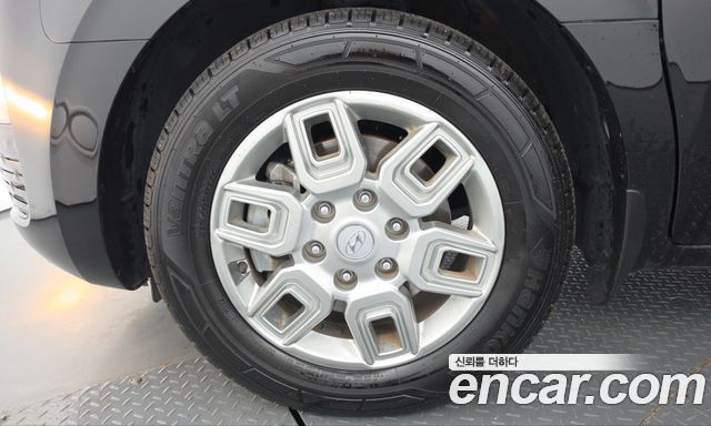 Hyundai Staria L3.5 Tourer 11-Seater Modern 2024 — фото 5