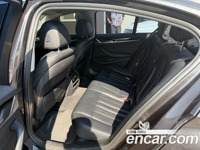 BMW 5 Series (G30) 520i Luxury 2019 — фото 5