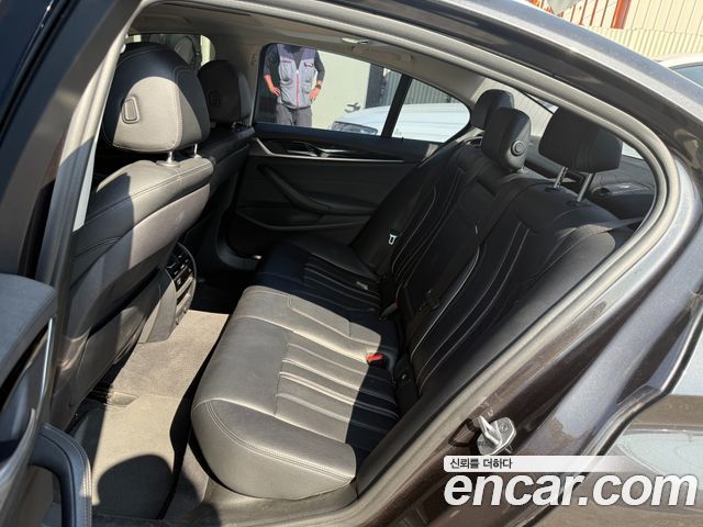BMW 5 Series (G30) 520i Luxury 2019 — фото 6