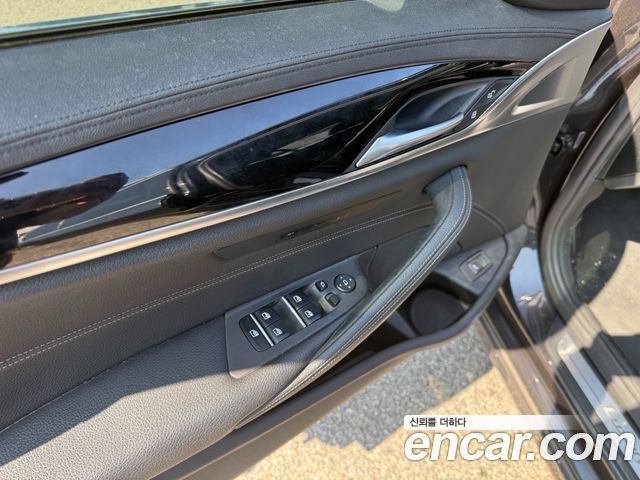 BMW 5 Series (G30) 520i Luxury 2019 — фото 9
