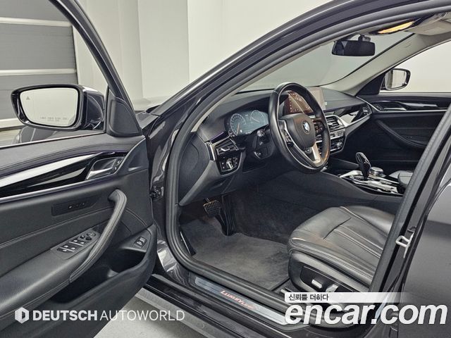 BMW 5 Series (G30) 520i Luxury 2019 — фото 15