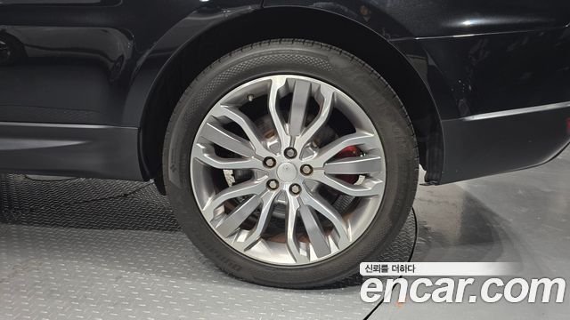 Land Rover Range Rover Sport (II) 3.0 SDV6 HSE Dynamic 2015 — фото 21