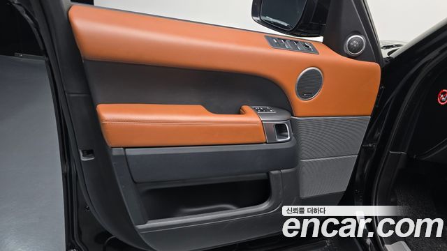 Land Rover Range Rover Sport (II) 3.0 SDV6 HSE Dynamic 2015 — фото 24
