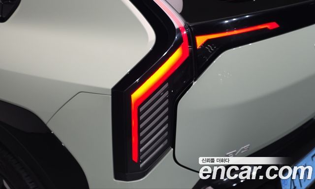Kia EV3 Long Range 2WD GT Line 2025 — фото 23