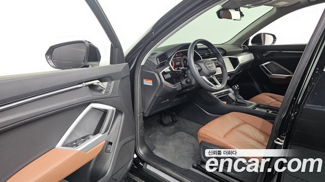 Audi Q3 (F3) 40 TFSI Quattro 2025 — фото 10