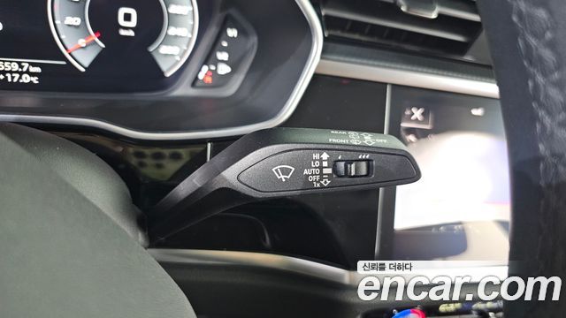 Audi Q3 (F3) 40 TFSI Quattro 2025 — фото 33