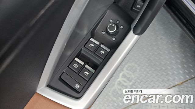 Audi Q3 (F3) 40 TFSI Quattro 2025 — фото 35