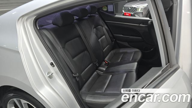 Hyundai Avante (AD) 1.6 GDI Value Plus 2017 — фото 12