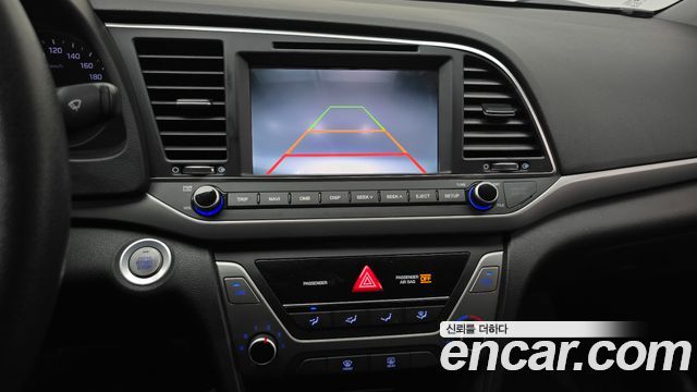 Hyundai Avante (AD) 1.6 GDI Value Plus 2017 — фото 15