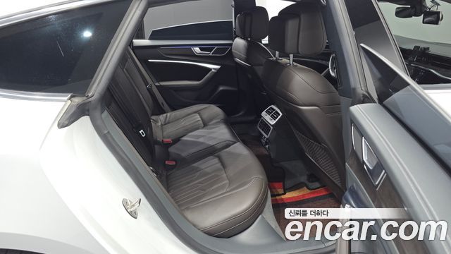 Audi A7 (4K) 55 TFSI Quattro Premium 2020 — фото 11