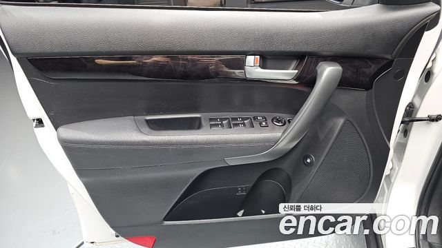 Kia Sorento R Diesel 2.0 2WD Noblesse 2014 — фото 24