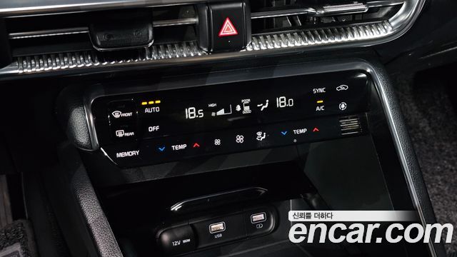 Kia K5 (III) 2.0 Signature 2021 — фото 28