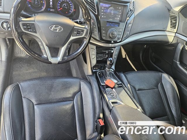 Hyundai i40 Saloon 1.7 VGT Modern 2012 — фото 8