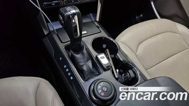 Ford Explorer 2.3 Limited 4WD 5th 2018 — фото 9