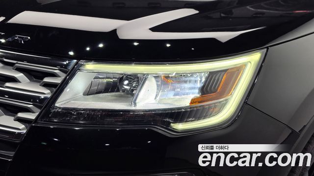 Ford Explorer 2.3 Limited 4WD 5th 2018 — фото 22