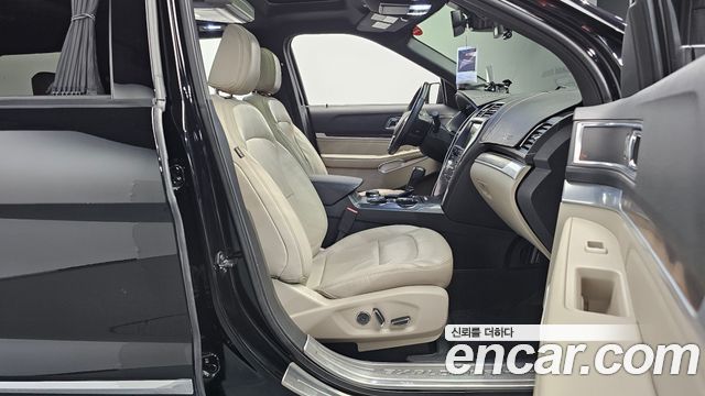 Ford Explorer 2.3 Limited 4WD 5th 2018 — фото 26