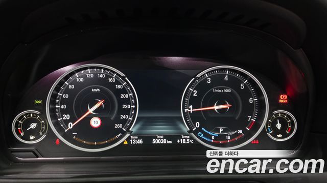 BMW 5 Series (F10) 528i Luxury 2015 — фото 8