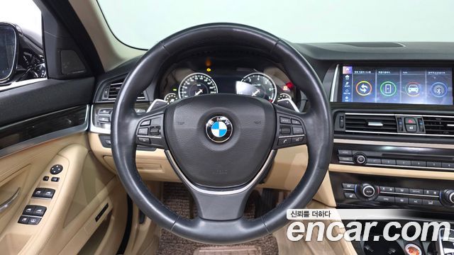 BMW 5 Series (F10) 528i Luxury 2015 — фото 13