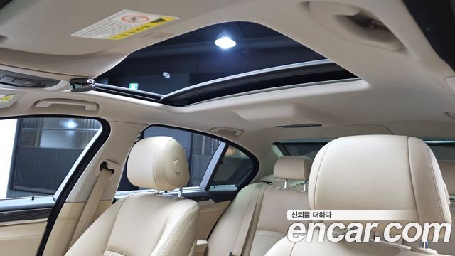BMW 5 Series (F10) 528i Luxury 2015 — фото 19