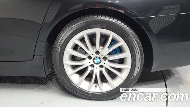 BMW 5 Series (F10) 528i Luxury 2015 — фото 21