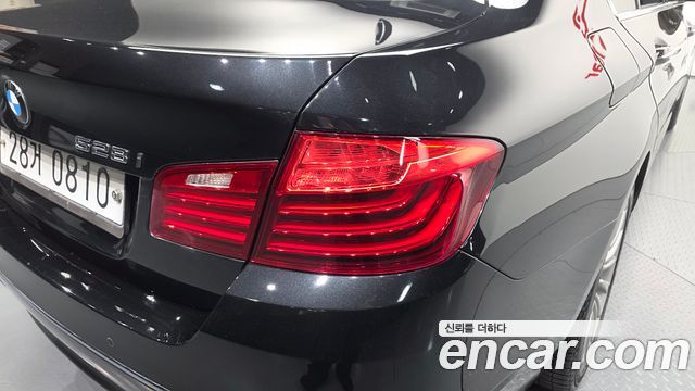 BMW 5 Series (F10) 528i Luxury 2015 — фото 23