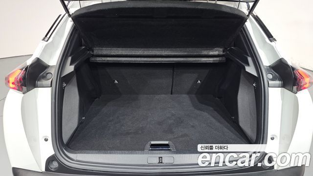 Peugeot 2008 (II) 1.5 BlueHDi GT Line 2021 — фото 20
