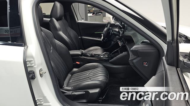 Peugeot 2008 (II) 1.5 BlueHDi GT Line 2021 — фото 26