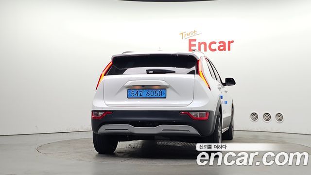 Kia Niro EV Air 2023 — фото 4