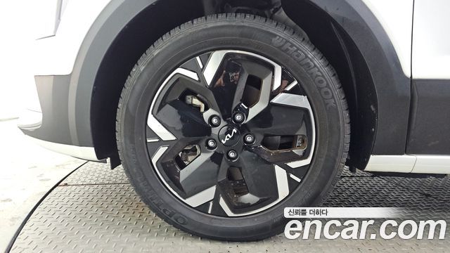 Kia Niro EV Air 2023 — фото 5