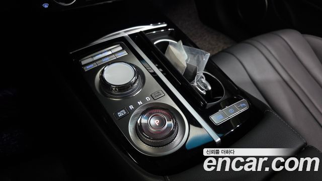 Genesis G80 (RG3) Gasoline 2.5 Turbo AWD 2024 — фото 9