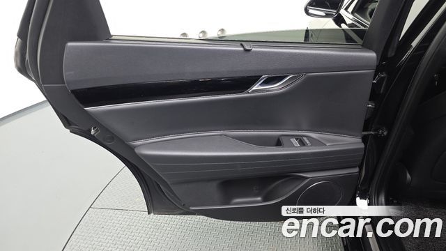 Genesis G80 (RG3) Gasoline 2.5 Turbo AWD 2024 — фото 25