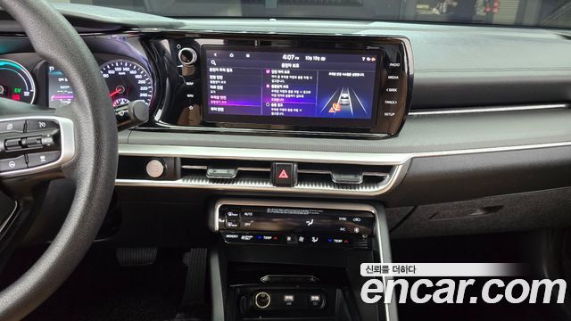 Kia K5 Hybrid (III) Trendy 2020 — фото 14