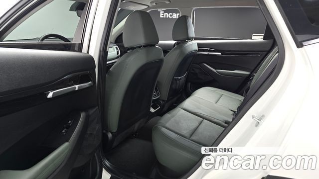 Kia Seltos Gasoline 1.6 Turbo 2WD Gravity 2023 — фото 11