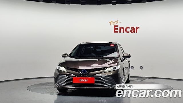 Toyota Camry (XV70) 2.5 XLE Hybrid 2018 — фото 3