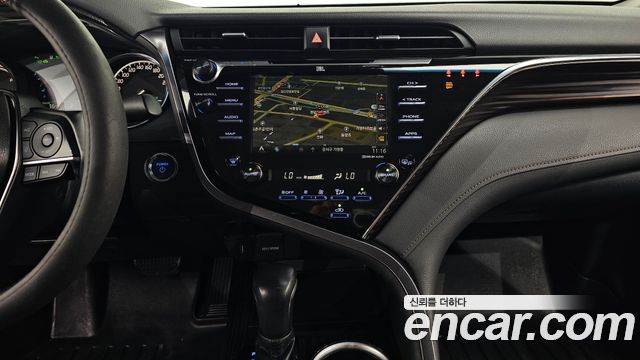 Toyota Camry (XV70) 2.5 XLE Hybrid 2018 — фото 14