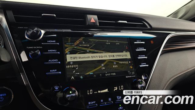 Toyota Camry (XV70) 2.5 XLE Hybrid 2018 — фото 16