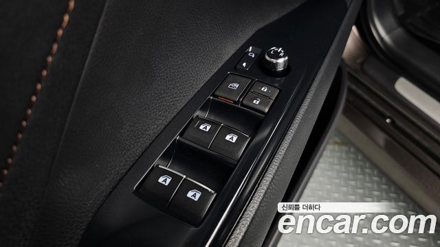 Toyota Camry (XV70) 2.5 XLE Hybrid 2018 — фото 28