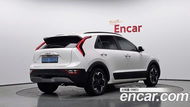 Kia Niro EV Air 2023 — фото 2
