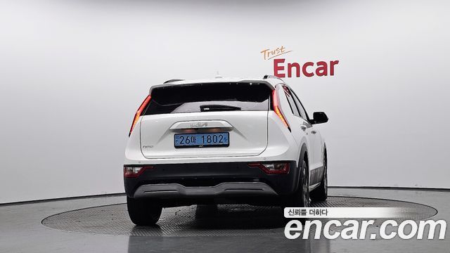 Kia Niro EV Air 2023 — фото 4