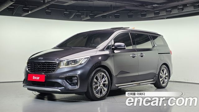 Kia Carnival 9-Seater Noblesse Special