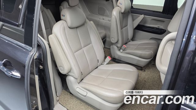 Kia Carnival 9-Seater Noblesse Special 2019 — фото 12