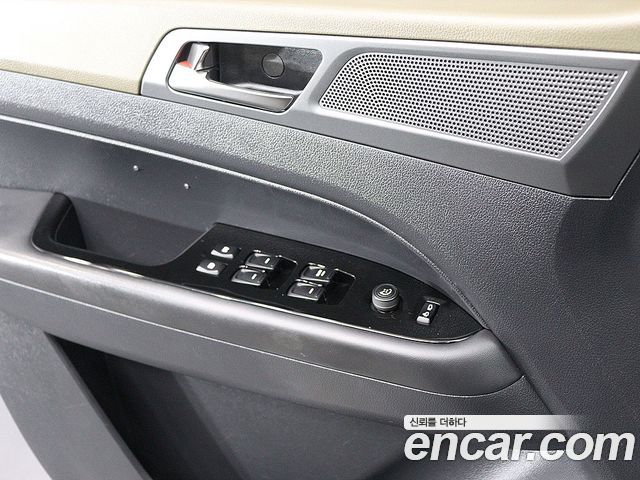 KG Mobility (SsangYong) Rexton Sports Khan Diesel 2.2 4WD Culman Noblesse 2024 — фото 10