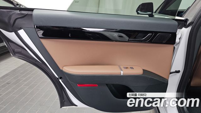 Hyundai Grandeur Hybrid (GN7) Exclusive 2023 — фото 25