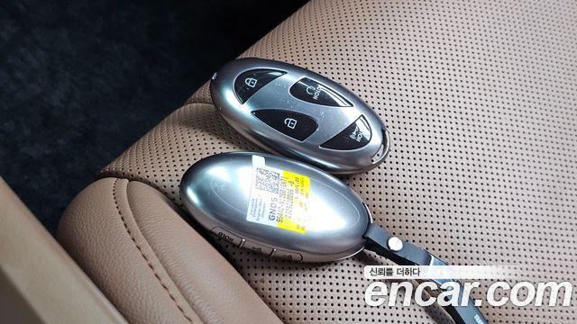 Hyundai Grandeur Hybrid (GN7) Exclusive 2023 — фото 32