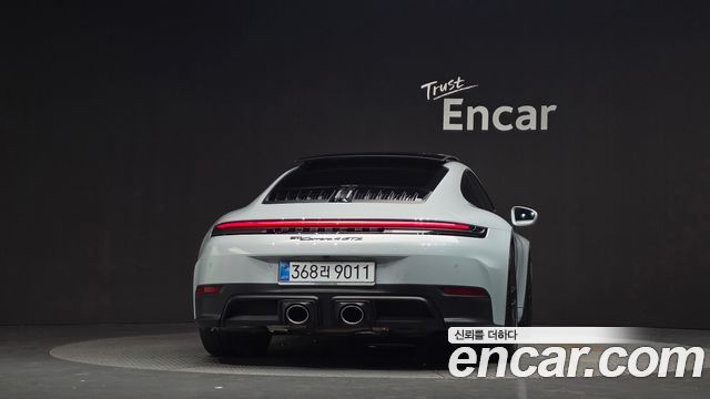 Porsche 911 (992) Carrera 4 GTS 2025 — фото 4