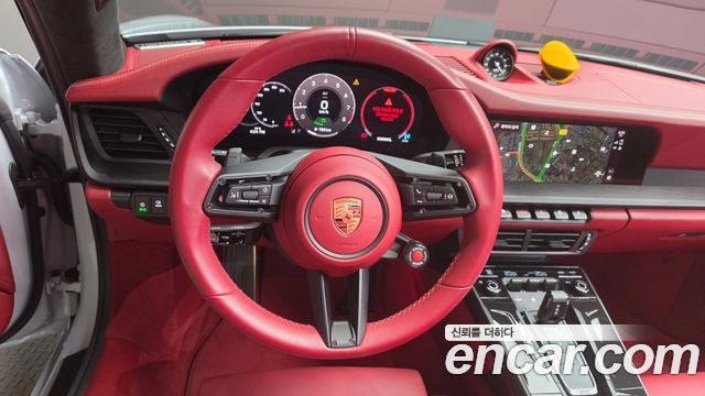 Porsche 911 (992) Carrera 4 GTS 2025 — фото 12