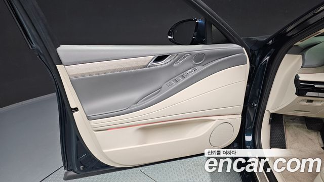 Genesis G80 (RG3) Gasoline 2.5 Turbo AWD 2025 — фото 24