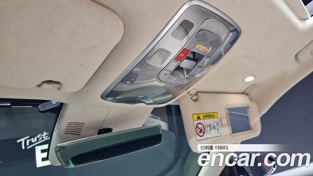 Genesis G80 (RG3) Gasoline 2.5 Turbo AWD 2025 — фото 32