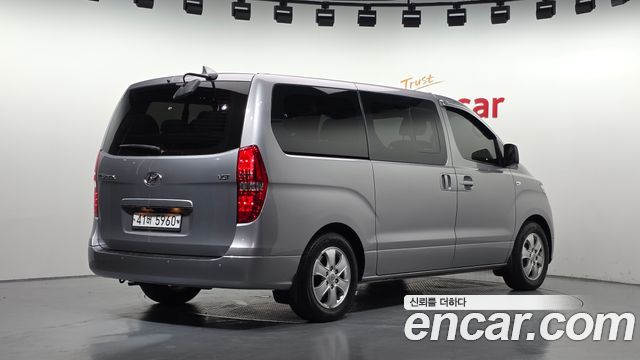 Hyundai Grand Starex Urban 9-Seater Premium 2019 — фото 2