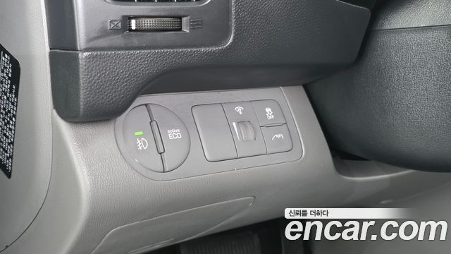 Hyundai Grand Starex Urban 9-Seater Premium 2019 — фото 14
